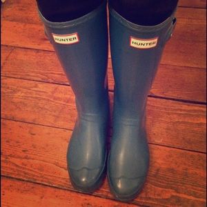 blue hunter boots